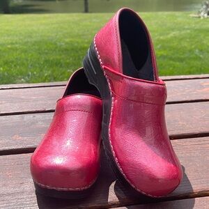 Sanita pink clogs size 40
